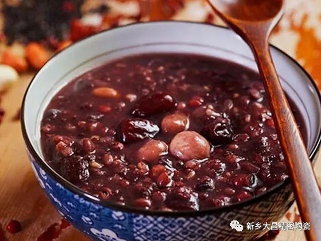 過(guò)了臘八就是年，辭舊迎新盼團(tuán)圓！